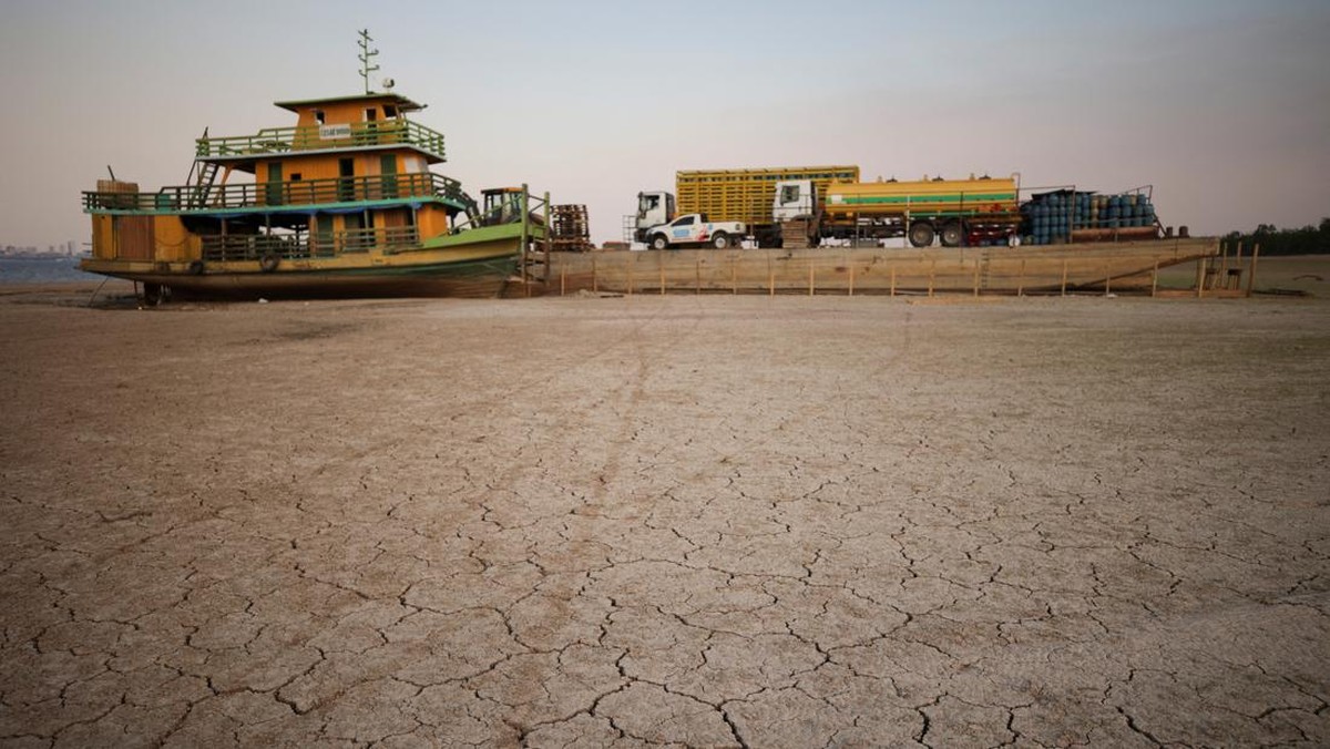 FOTO: ‘Bahtera-bahtera Nuh’ di dalam Sungai Amazon