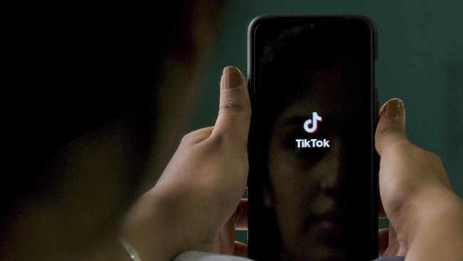 Cara Stitch Video di tempat TikTok dengan Mudah